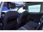 Volkswagen Tiguan 1.4 TSI Connected Series / Panorama / Stoelverwarm. / Navi / ACC / ECC /Elek-klep+trekhaak = PARELMOER WIT !!