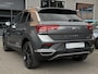 Volkswagen T-Roc 2.0 TSI 4Motion Sport Pano | Leder | Dealer onderhouden