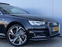 Audi A4 Avant 2.0 TFSI MHEV Sport S line black edition Pano/Automaat.