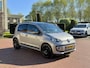 Volkswagen Up! 1.0 groove up! BlueMotion - Fender instalatie - Cruise - Panoramadak