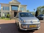 Volkswagen Up! 1.0 groove up! BlueMotion - Fender instalatie - Cruise - Panoramadak