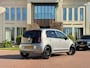 Volkswagen Up! 1.0 groove up! BlueMotion - Fender instalatie - Cruise - Panoramadak