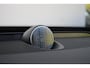 Volvo XC90 T8 Plug-in hybrid AWD Ultra Dark | 22" Velgen | Gelaagde Ruiten Rondom | Panoramisch Schuif-/Kanteldak | Wegklapbare Trekhaak | Luchtvering | Verwarmbare voorstoelen met massagefunctie en ventilatie | Bowers & Wilkins High End Audio | Head-up display | 360 Camera |
