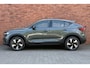 Volvo EC40 Single Motor Extended Range Plus 82 kWh Panoramadak | Adaptieve cruise control | Premium audio by Harman Kardon | Verwarmbare voorstoelen&stuurwiel | 360 graden camera | Keyless | Warmtepomp | Apple carplay/Android auto