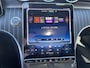 Mercedes-Benz C-klasse Estate 300 e Star Edition AMG Line 18"/Panoramadak/Trekhaak/Stuur + stoelverwarming/Adaptieve cruise/Dodehoek/Sfeerverlichting premium/Elektrische klep/Apple Carplay & Android Auto