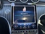 Mercedes-Benz C-klasse Estate 300 e Star Edition AMG Line 18"/Panoramadak/Trekhaak/Stuur + stoelverwarming/Adaptieve cruise/Dodehoek/Sfeerverlichting premium/Elektrische klep/Apple Carplay & Android Auto