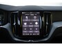 Volvo XC60 T6 Plug-in hybrid AWD Plus Dark | Panoramisch Schuif-/Kanteldak | Adaptive Cruise & Pilot Assist | Verwarmbare voorstoelen + achterbank | 360 Camera | Apple carplay/Android auto | Verwarmbaar stuurwiel | Wegklapbare Trekhaak |