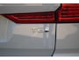 Volvo XC60 T6 Plug-in hybrid AWD Plus Dark | Panoramisch Schuif-/Kanteldak | Adaptive Cruise & Pilot Assist | Verwarmbare voorstoelen + achterbank | 360 Camera | Apple carplay/Android auto | Verwarmbaar stuurwiel | Wegklapbare Trekhaak |
