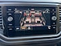 Volkswagen T-Roc 1.0 TSI Style Navigatiesysteem | Achteruitrijcamera | 17 inch velgen | Climate control | Cruise control adaptief | Afwijkende dakkleur | DAB ontvanger | Apple Carplay/Android Auto | Getint glas | Parkeersensoren voor en achter