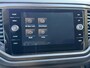 Volkswagen T-Roc 1.0 TSI Style Navigatiesysteem | Achteruitrijcamera | 17 inch velgen | Climate control | Cruise control adaptief | Afwijkende dakkleur | DAB ontvanger | Apple Carplay/Android Auto | Getint glas | Parkeersensoren voor en achter