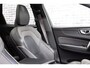 Volvo XC60 2.0 T8 Plug-in Hybrid AWD R-Design | Long Range | Luchtvering | Trekhaak | Bowers & Wilkins Audio | Lichtmetalen Velgen 22 inch | LED Koplampen Adaptief | Panorama dak | 360 Graden Camera | Head-up Display |