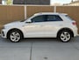 Volkswagen T-Roc 1.5 TSI R-Line Business+ Automaat | Stoelverwarming | Climate control | Cruise control adaptief | Virtual cockpit | LED koplampen | Apple CarPlay/Android Auto | Parkeersensoren voor en achter | Achteruitrijcamera