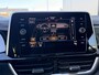 Volkswagen T-Roc 1.5 TSI R-Line Business+ Automaat | Stoelverwarming | Climate control | Cruise control adaptief | Virtual cockpit | LED koplampen | Apple CarPlay/Android Auto | Parkeersensoren voor en achter | Achteruitrijcamera