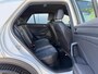 Volkswagen T-Roc 1.5 TSI R-Line Business+ Automaat | Stoelverwarming | Climate control | Cruise control adaptief | Virtual cockpit | LED koplampen | Apple CarPlay/Android Auto | Parkeersensoren voor en achter | Achteruitrijcamera