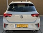 Volkswagen T-Roc 1.5 TSI R-Line Business+ Automaat | Stoelverwarming | Climate control | Cruise control adaptief | Virtual cockpit | LED koplampen | Apple CarPlay/Android Auto | Parkeersensoren voor en achter | Achteruitrijcamera