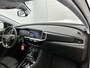 Opel Grandland 1.2 Turbo GS Line AUTOMAAT | AppleCarplay/AndroidAuto | Camera | Stuur/Stoelverwarming | Adaptieve Cruise Control | Navigatie | LED Koplampen | LMV 18"