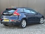Volvo V40 1.6 T4 Momentum driver support/ intro line/ parkeer camera/ trekhaak