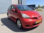 Toyota Aygo 1.0-12V Aspiration Red Navigator 5-deurs Airco CV