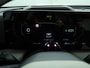 Kia EV4 Fastback GT-PlusLine 81.4 kWh - Stoelverwarming/ventilatie - Glazen Schuif-/kanteldak - Elektrisch verstelbare voorstoelen - Dodehoekcamera - Head-up display  - Fabrieksgarantie tot 09-2032