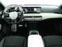 Kia EV4 Fastback GT-PlusLine 81.4 kWh - Stoelverwarming/ventilatie - Glazen Schuif-/kanteldak - Elektrisch verstelbare voorstoelen - Dodehoekcamera - Head-up display  - Fabrieksgarantie tot 09-2032