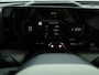 Kia EV4 Fastback GT-PlusLine 81.4 kWh - Stoelverwarming/ventilatie - Glazen Schuif-/kanteldak - Elektrisch verstelbare voorstoelen - Dodehoekcamera - Head-up display  - Fabrieksgarantie tot 09-2032