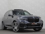 BMW X5 xDrive40i M-Sport | Panorama | 360 Camera | ACC | Laser-LED | Head-Up | Harman-Kardon | Trekhaak | Keyless-Entry | 22 inch | Memory | Leder | Carplay | Dealer Onderhouden | ISO-Glas | Sfeerverlichting | Draadloos Laden |