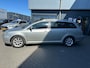 Toyota Avensis 1.8 met trekhaak, nieuwe APK!