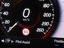 Volvo XC40 T4 Recharge R-Design Automaat / Trekhaak / Climate Pack / Park assist