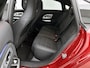 Mercedes-Benz CLA 200 Business Solution AMG | Premium Plus pakket | Winterpakket | Nightpakket | Parkeerpakket | Sportstoelen | 19" vijf dubbelspaaks AMG-velgen | Sierelementen in aluminium | URBAN GUARD | Vast panoramadak | MBUX virtuele assistent |