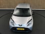Toyota Aygo X 1.0 VVT-i MT Play - ORIGINEEL NEDERLANDSE AUTO - TREKHAAK ( UITSLUITEND VOOR FIETSEN TE VERVOEREN ) APPLE CARPLAY/ ANDROID AUTO - AIRCO - ADAPTIEVE CRUISE CONTROL - GOODYEAR 4 SEIZOENEN BANDEN - CAMERA - LICHTSENSOR