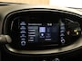 Toyota Aygo X 1.0 VVT-i MT Play - ORIGINEEL NEDERLANDSE AUTO - TREKHAAK ( UITSLUITEND VOOR FIETSEN TE VERVOEREN ) APPLE CARPLAY/ ANDROID AUTO - AIRCO - ADAPTIEVE CRUISE CONTROL - GOODYEAR 4 SEIZOENEN BANDEN - CAMERA - LICHTSENSOR