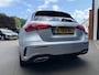 Mercedes-Benz A-klasse 180 AMG LINE,Pano,LED,WideScreen,Memory,Stoelverw,Camera,Clima,Cruise,Ambient,Orig. NL