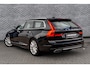 Volvo V90 2.0 T4 Inscription | Trekhaak | Achteruitrijcamera | Parkeersensoren | Elektrische Achterklep | Navigatie | Verwarmde Voorruit | Lederen Bekleding | Stoelverwarming | Cruise Control Adaptief