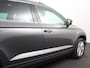 Skoda Karoq 1.5 TSI 150pk Automaat Selection Navigatie Apple Carplay/Android Auto Camera Parkeer sensoren Adaptive Cruise Control Lichtmetalen Velgen Digitale Cockpit
