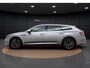 Volkswagen Arteon Shooting Brake 1.4 TSI eHybrid Elegance | Pano Dak | Trekhaak | 360 Camera | ACC | Side Assist | Elek Achterklep | Stuur-/Stoelverwarming V+A |