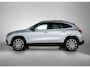 Mercedes-Benz EQA 250+ Business Solution AMG 71 kWh | Premium pakket | Nightpakket | Trekhaak | Smartphone integratie | Panoramaschuifdak | 360° camera | Sierdelen in Star Pattern |