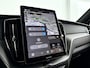 Volvo XC60 T6 Plug-in hybrid AWD Plus Black Edition Heico Styling | Panoramadak | 360° camera | Head-up Display | Harman Kardon | Stoel- en Stuurverwarming | Trekhaak