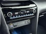 Toyota Yaris Cross 1.5 Hybrid Adventure | Matrix LED | Dodehoek detectie | Head-up display | Stoel-/stuurverwarming | JBL | Parkeersensoren voor/achter | Apple Carplay / Android Auto | 18 inch