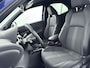 Toyota Yaris Cross 1.5 Hybrid Adventure | Matrix LED | Dodehoek detectie | Head-up display | Stoel-/stuurverwarming | JBL | Parkeersensoren voor/achter | Apple Carplay / Android Auto | 18 inch