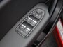 Renault Captur TCe 90pk Intens | Dealeronderhouden | Eerste eigenaar | 360 graden camera | Stoel en stuurverwarming | Dodehoek detectie | Verwarmd voorruit |