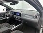 Mercedes-Benz EQA 250+ Business Solution AMG 71 kWh | Premium pakket | Nightpakket | Trekhaak | Panoramaschuifdak | Smartphone integratie | 360° camera | Sierdelen in Star Pattern | Burmester Surround Sound |