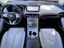 Hyundai Santa Fe 1.6 T-GDI 5p PHEV Premium Plus Sky / Fabrieksgarantie tot 02-2027 / Dealer onderhouden / Automaat / Leder / HUD / Cam 360° / Panorama schuifdak / Elektr. klep & stoelen / 19" LM wielen /