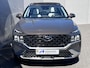 Hyundai Santa Fe 1.6 T-GDI 5p PHEV Premium Plus Sky / Fabrieksgarantie tot 02-2027 / Dealer onderhouden / Automaat / Leder / HUD / Cam 360° / Panorama schuifdak / Elektr. klep & stoelen / 19" LM wielen /