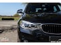 BMW 3-Serie Gran Turismo 328i|M-Pakket|Pano.|HUD|Elek. trekhaak|Stuur verw.