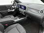 Mercedes-Benz EQA 250+ Business Solution Luxury 71 kWh | Warmtewerend, donkergetint glas | Trekhaak | Sierdelen in Star Pattern | Panoramaschuifdak | Smartphone integratie | Sfeerverlichting | Stoelverwarming |