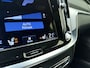Volvo V60 B3 R-Design | Schuif/Kantel dak | Memory seats | Trekhaak | Stoel/stuur verwarming | Harmon Kardon audio |