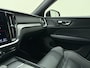 Volvo V60 B3 R-Design | Schuif/Kantel dak | Memory seats | Trekhaak | Stoel/stuur verwarming | Harmon Kardon audio |