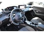 Peugeot e-2008 EV GT Avantage 54 kWh | Fase 3 laden | Navigatie | Camera voor + achter | Apple carplay | NL auto | 10.500km |