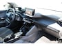 Peugeot e-2008 EV GT Avantage 54 kWh | Fase 3 laden | Navigatie | Camera voor + achter | Apple carplay | NL auto | 10.500km |