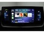 Peugeot e-2008 EV Allure Pack 50 kWh | Stoelverwarming | Navigatie | climate & cruise control | apple carplay/android auto | keyless start